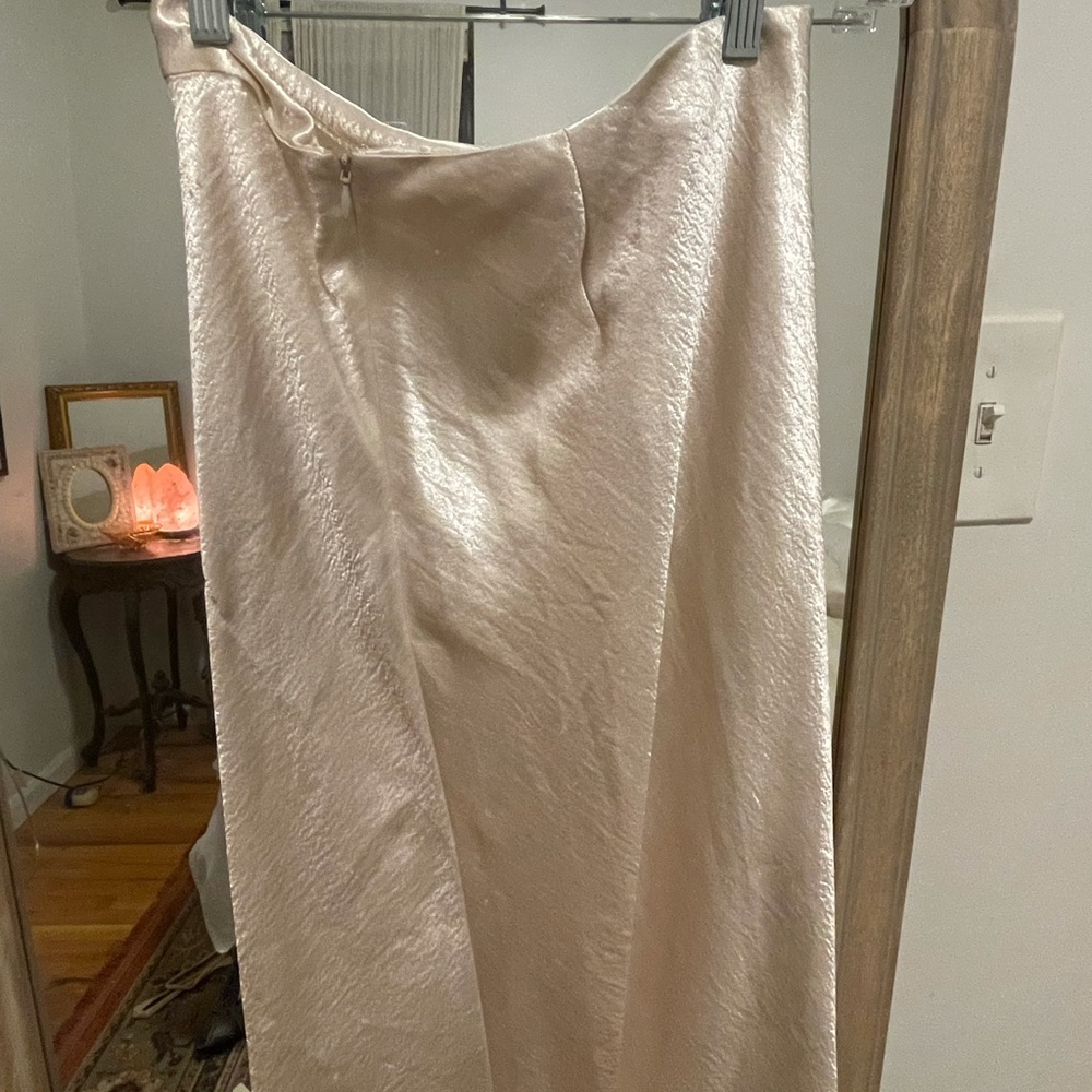 BANANA REPUBLIC Satin MIDI Skirt